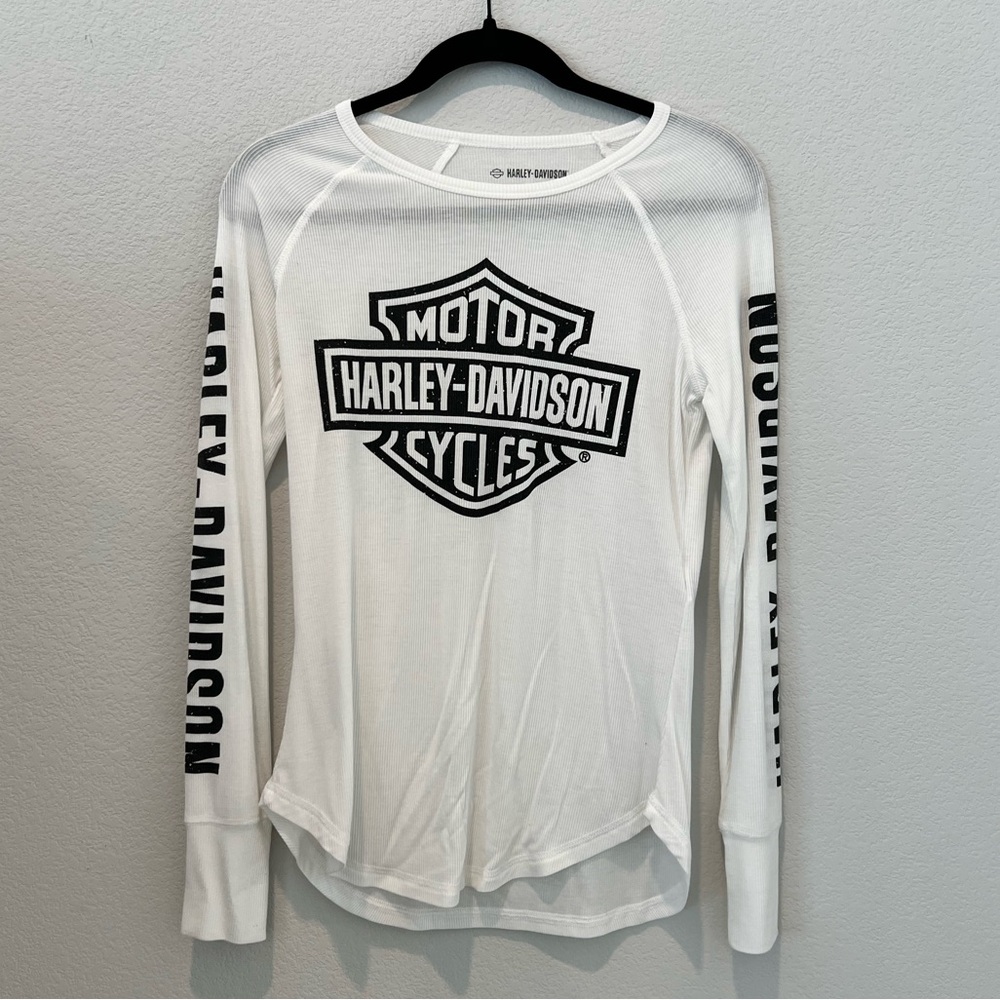 HARLEY-DAVIDSON White thermal long sleeve ; worn once